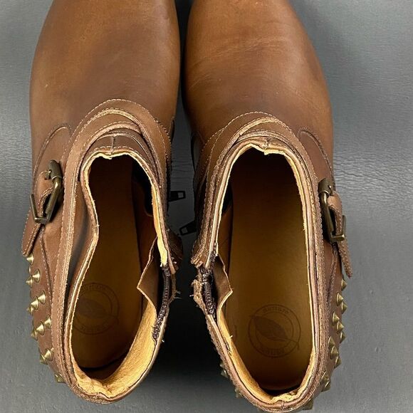 NURTURE Flint BROWN LEATHER Brass Rivets Zip ANKLE Booties womens size 10 - Picture 6 of 9